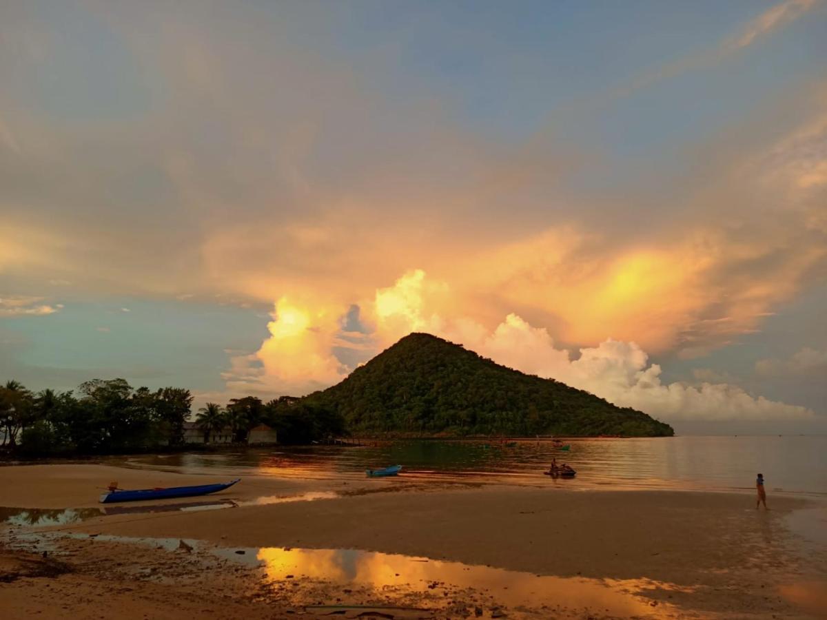 Sam'S Guesthouse M'Pai Bay Koh Rong Sanloem Dış mekan fotoğraf
