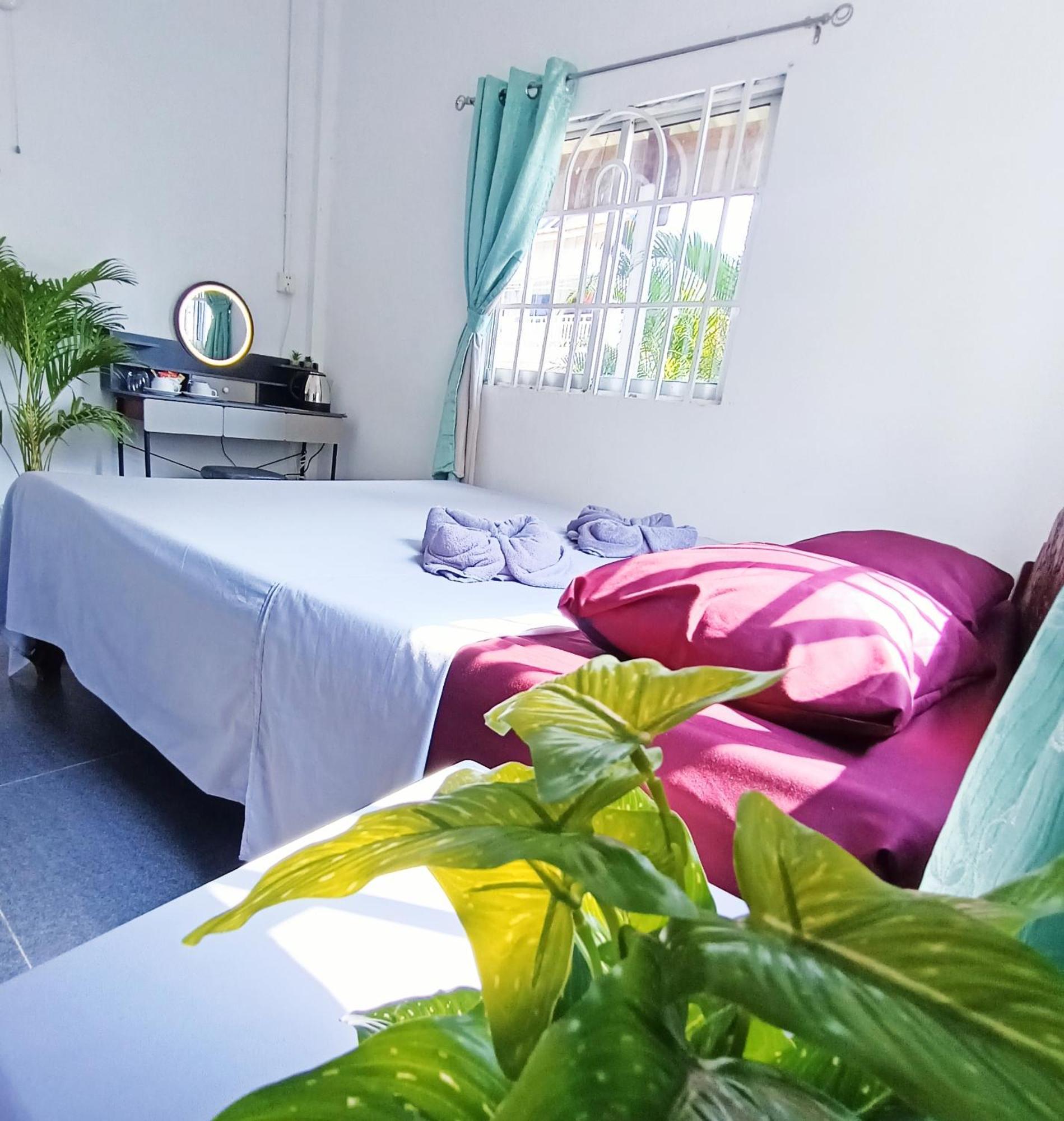 Sam'S Guesthouse M'Pai Bay Koh Rong Sanloem Dış mekan fotoğraf